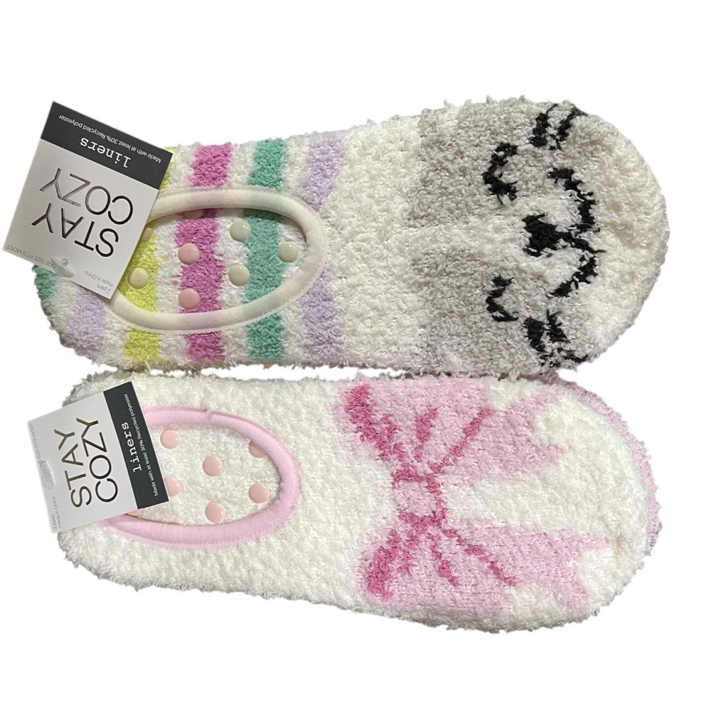 Stay Cozy Fuzzy Socks with Cat and Bow Design